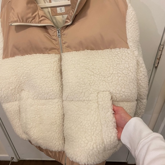 Abercrombie & Fitch Puffer Coat - Picture 9 of 11